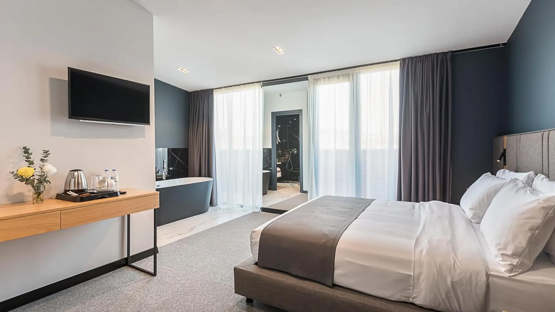 Graf Hotel Tbiliszi 4*,  Grúzia