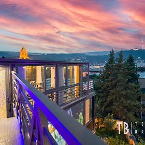 Inn Terra Bridge